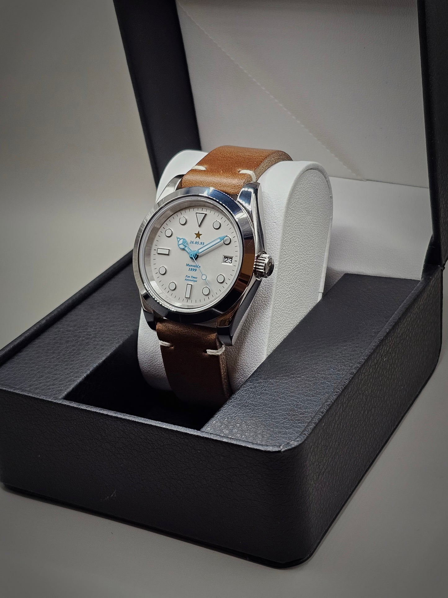 Coup de coeur: La Phocéenne - Bracelet cuir marron - Livraison offerte